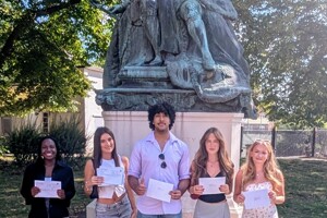 PXL 20250814 093702540 exported 1233 1755165772589~2